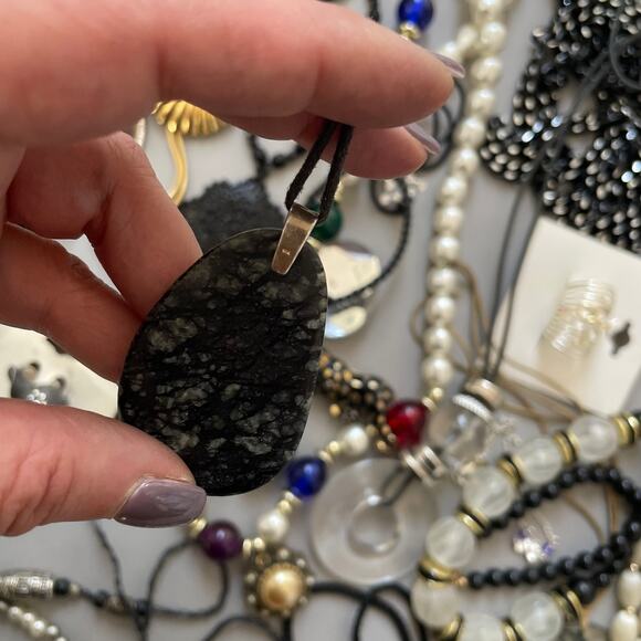 Vintage Assorted Jewelry Collection - Black, White, Gold, Silver - Picture 6 of 6